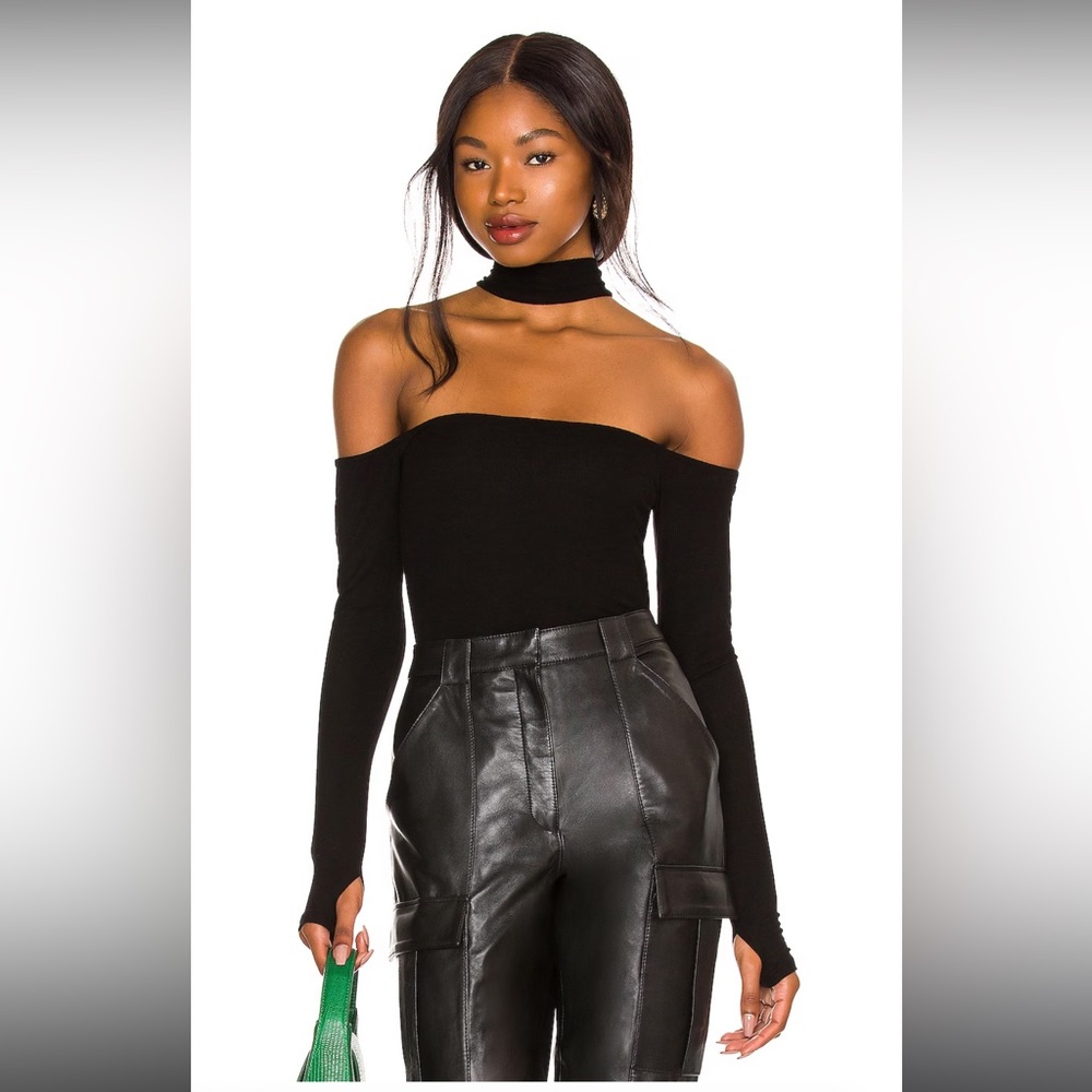 Michael Lauren Eric Ribbed Cut Out Off Shoulder Top S99-55